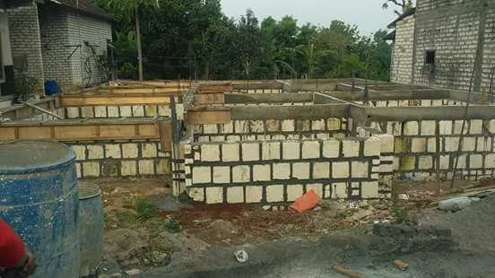 pasang pondasi